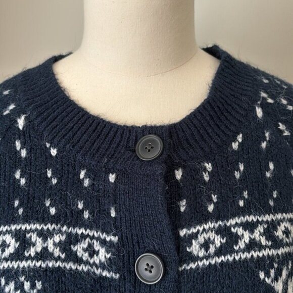 Old Navy Fair Isle Wool Blend Knit Button Up Cropped Holiday Cardigan Blue/White - Picture 3 of 7